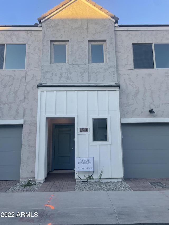 view of front of home with stucco siding
