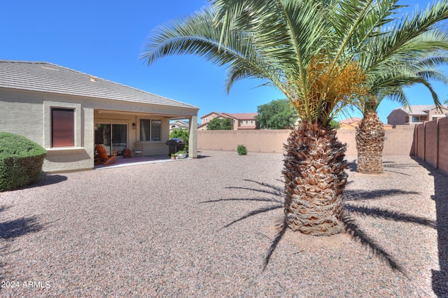 view of yard with a patio