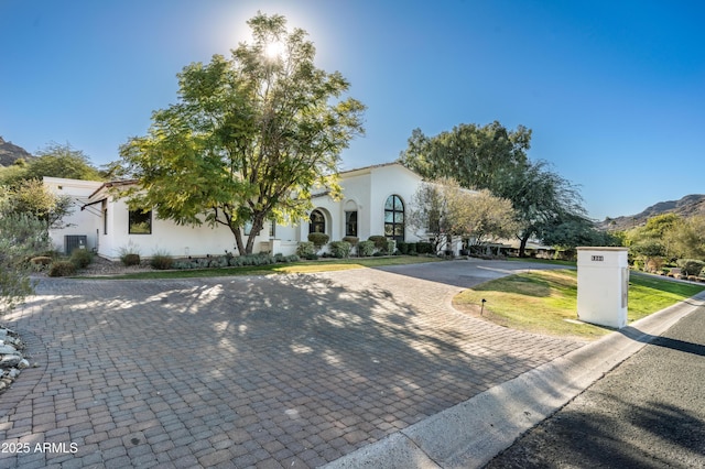 view of front of house