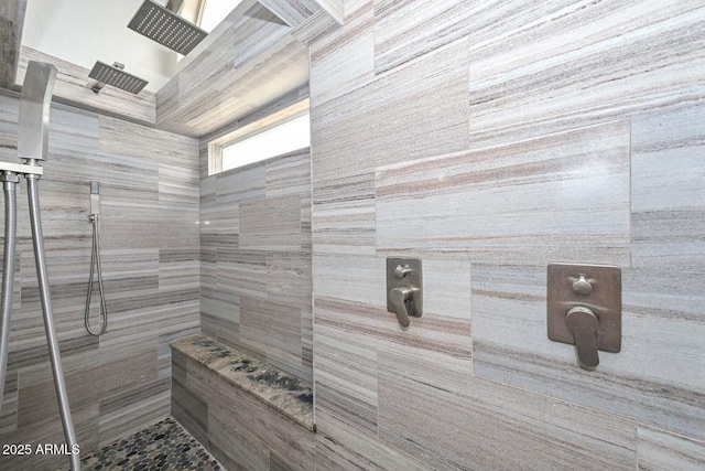 7949 W Wescott Dr, Glendale, AZ 85308 - full bath featuring a tile shower