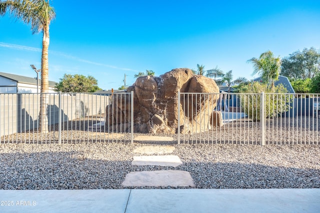 17824 E Chestnut Dr, Queen Creek, AZ 85142 - view of yard featuring fence private yard