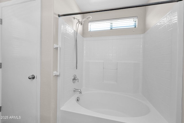 full bath with tub / shower combination