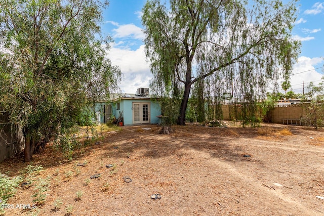 2944 W Northern Ave, Phoenix, AZ 85051 - view of yard with french doors
