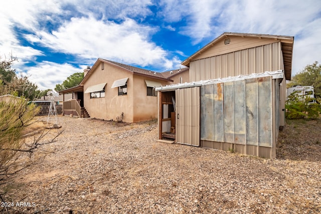 view of outbuilding