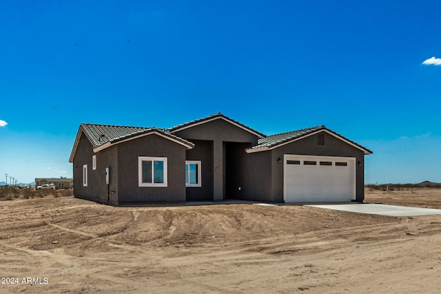 view of front of house featuring a garage