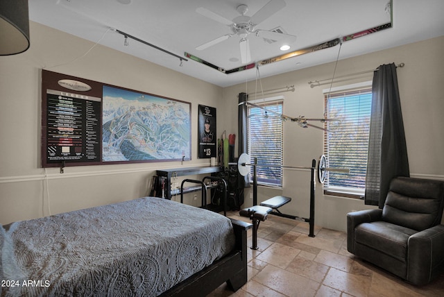 bedroom featuring ceiling fan