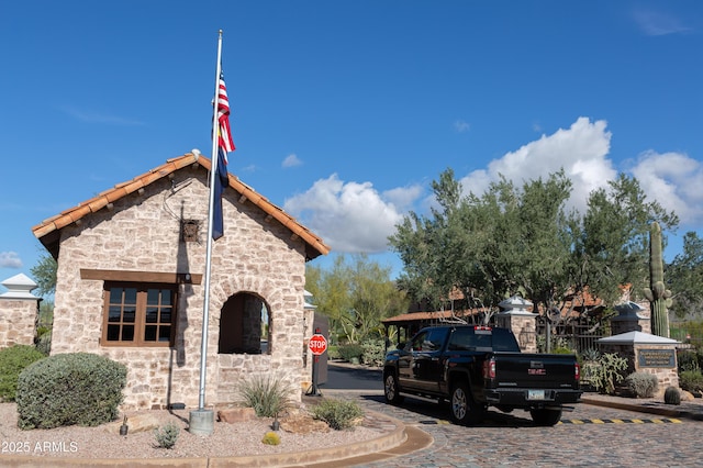 3205 S Ponderosa Dr, Gold Canyon, AZ 85118 - view of front of house featuring stone siding and a tile roof