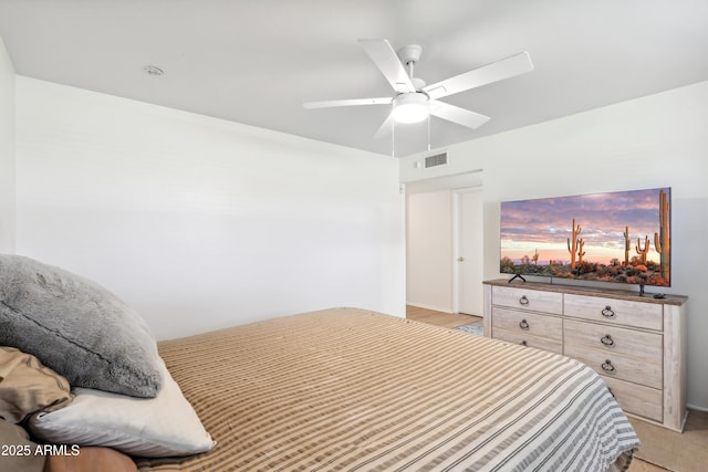 8135 N 5th St, Phoenix, AZ 85020 - bedroom featuring a ceiling fan