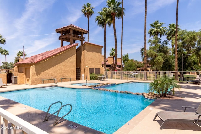 4901 S Calle Los Cerros Dr Unit 220, Tempe, AZ 85282 - view of swimming pool featuring a patio area and a pool with connected hot tub