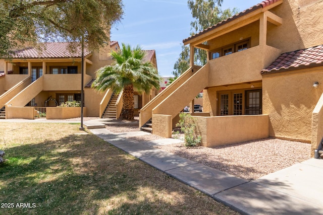 4901 S Calle Los Cerros Dr Unit 220, Tempe, AZ 85282 - view of property featuring stairway
