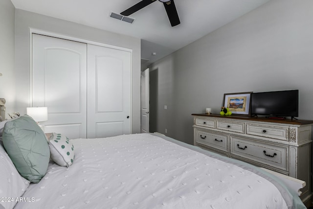 bedroom featuring a closet and ceiling fan