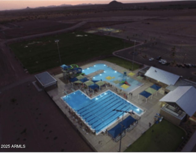 view of aerial view at dusk