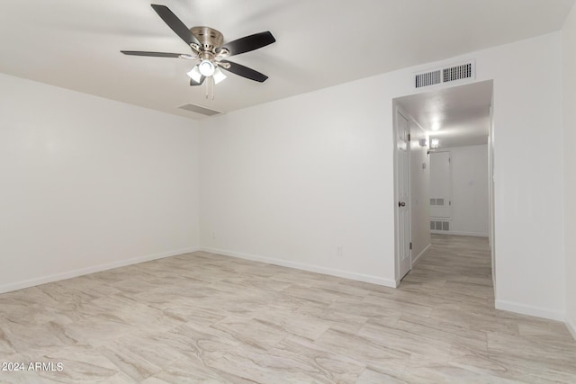 empty room with ceiling fan