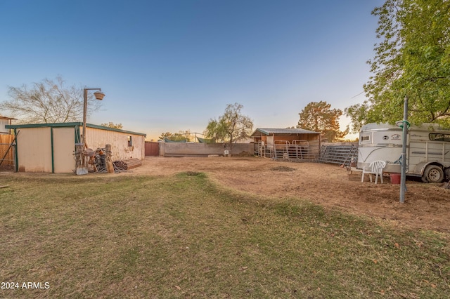 6415 W Roosevelt St, Phoenix, AZ 85043 - view of yard featuring an outdoor structure