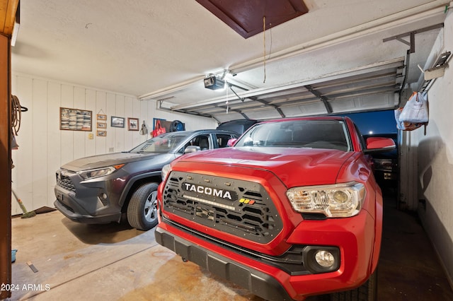 6415 W Roosevelt St, Phoenix, AZ 85043 - garage with a garage door opener