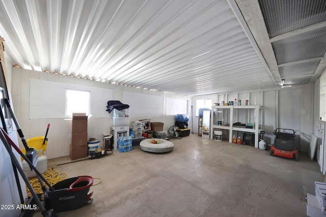 8202 W Turney Ave, Phoenix, AZ 85033 - view of garage