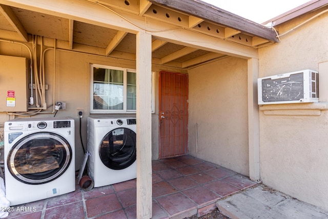 2064 W 2nd St, Mesa, AZ 85201 - laundry area with independent washer and dryer