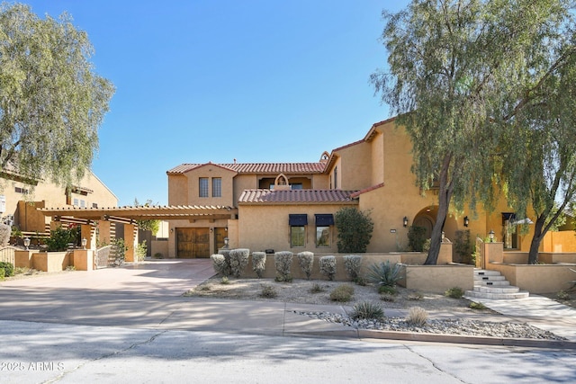 view of mediterranean / spanish-style house