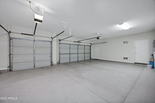 13945 E Gail Rd, Scottsdale, AZ 85259 - garage with a garage door opener