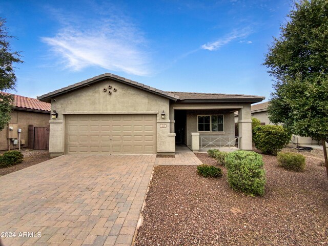 view of front of property featuring a garage