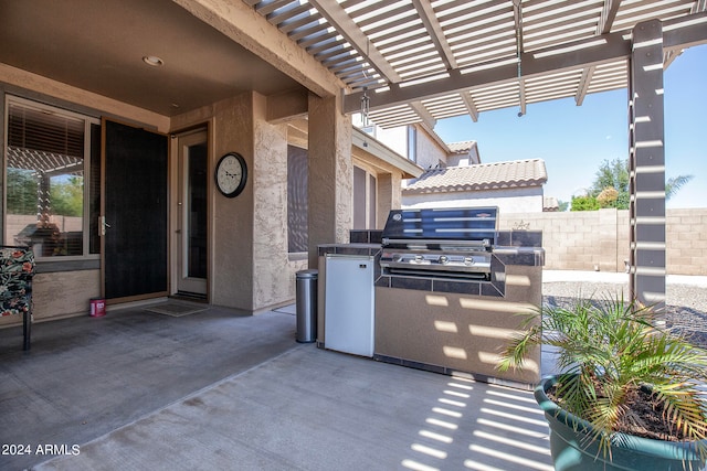 view of patio featuring a pergola