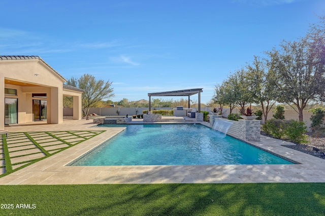 view of swimming pool with an in ground hot tub, pool water feature, a patio, and a pergola