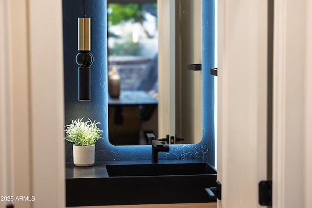 10875 E Mirasol Cir, Scottsdale, AZ 85255 - details featuring a sink