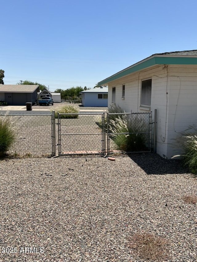 5342 E Des Moines St, Mesa, AZ 85205 - view of yard featuring a gate