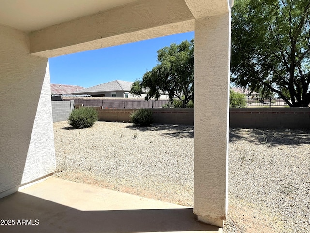 view of yard with a patio area