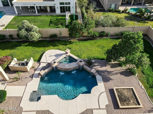3531 E Norwood Cir, Mesa, AZ 85213 - view of pool featuring an in-ground hot tub, a lawn, and a patio