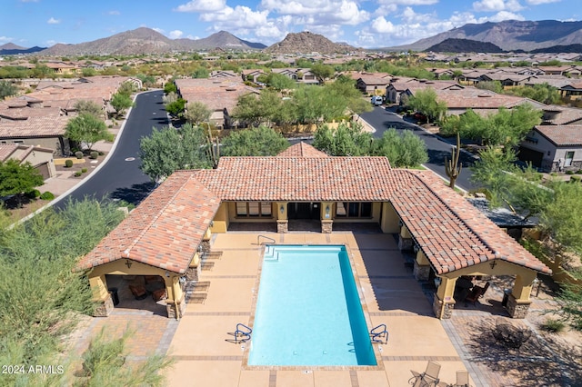 view of pool featuring a mountain view