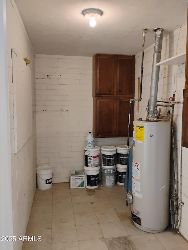2435 E 13th St, Douglas, AZ 85607 - utilities with water heater