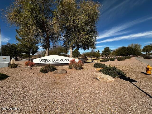 view of community / neighborhood sign