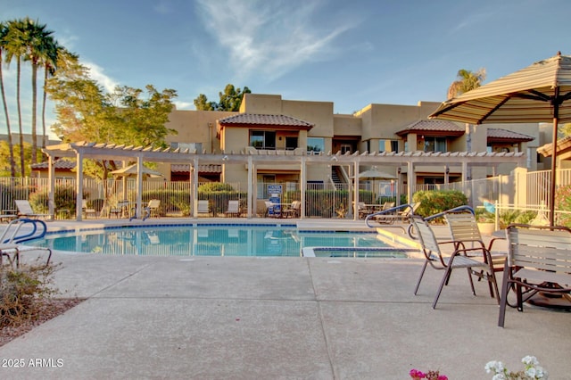 1825 W Ray Rd Unit 1070, Chandler, AZ 85224 - community pool with a pergola and a patio