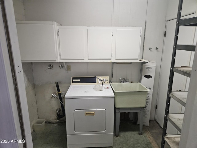 laundry room with washer / clothes dryer, cabinet space, and a sink