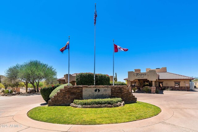 view of community / neighborhood sign