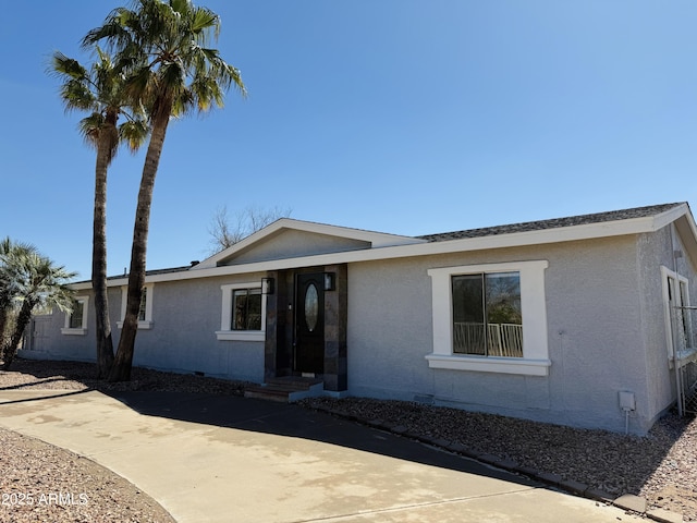 view of front of property featuring stucco siding