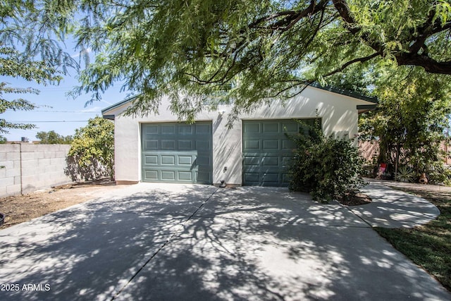6334 E Albany St, Mesa, AZ 85205 - garage with driveway
