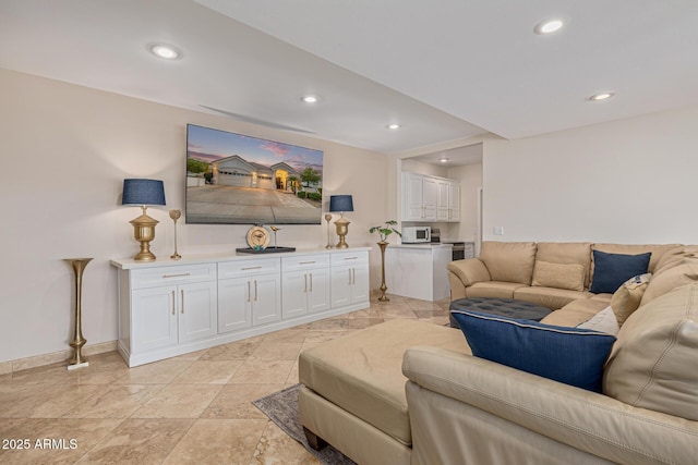 21474 N 56th Ave, Glendale, AZ 85308 - living room with baseboards and recessed lighting