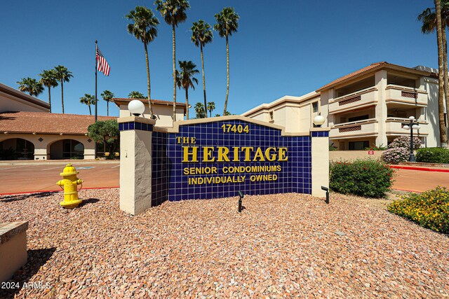 view of community / neighborhood sign