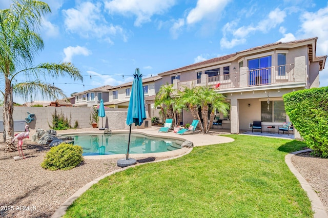 21167 E Aspen Valley Dr, Queen Creek, AZ 85142 - view of swimming pool with a patio area and an outdoor hangout area