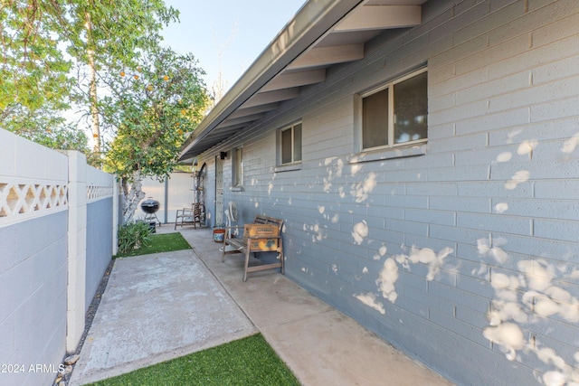 view of patio featuring a fenced backyard