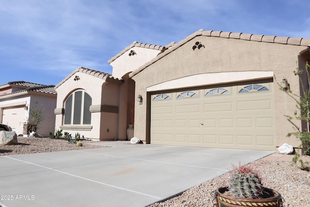 view of front facade with a garage