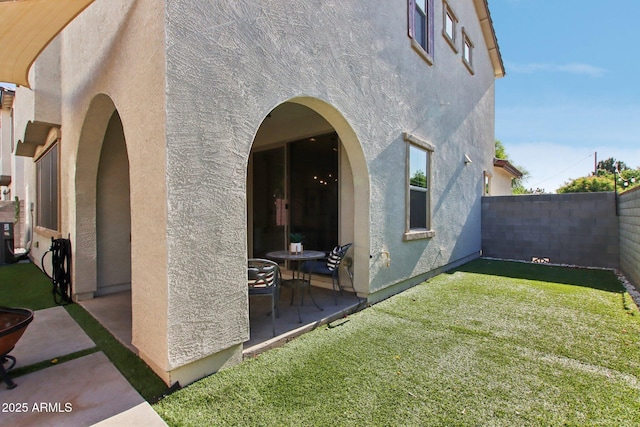 6641 N Desert Shadow Ln, Phoenix, AZ 85014 - view of patio / terrace