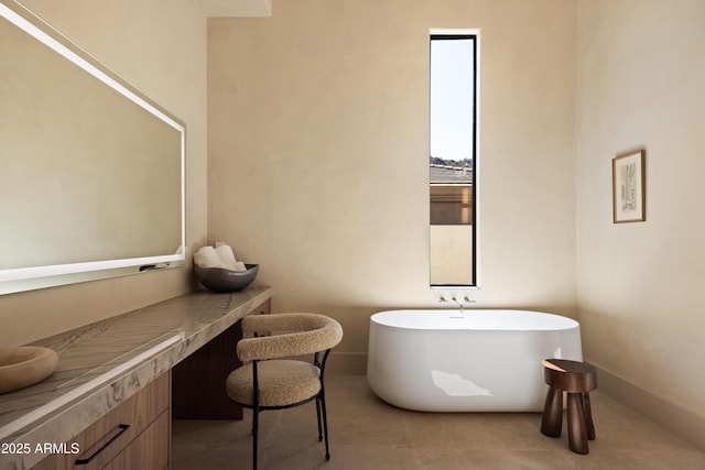 12887 N 135th St, Scottsdale, AZ 85259 - bathroom with a freestanding tub
