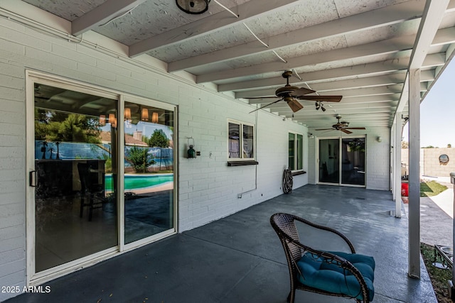 4020 W Anderson Dr, Glendale, AZ 85308 - view of patio / terrace with a ceiling fan