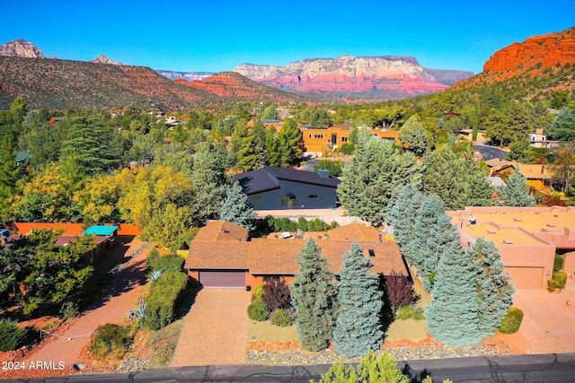 bird's eye view with a mountain view