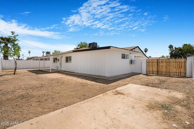 3846 W Cavalier Dr, Phoenix, AZ 85019 - exterior space featuring a fenced backyard