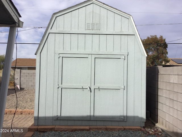 view of outbuilding