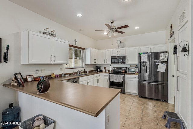 kitchen with range with electric stovetop, kitchen peninsula, fridge with ice dispenser, and ceiling fan